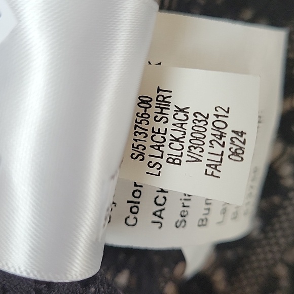 Old Navy Womens Black Crochet Lace Button Down Shirt - Size Large - Picture 9 of 9